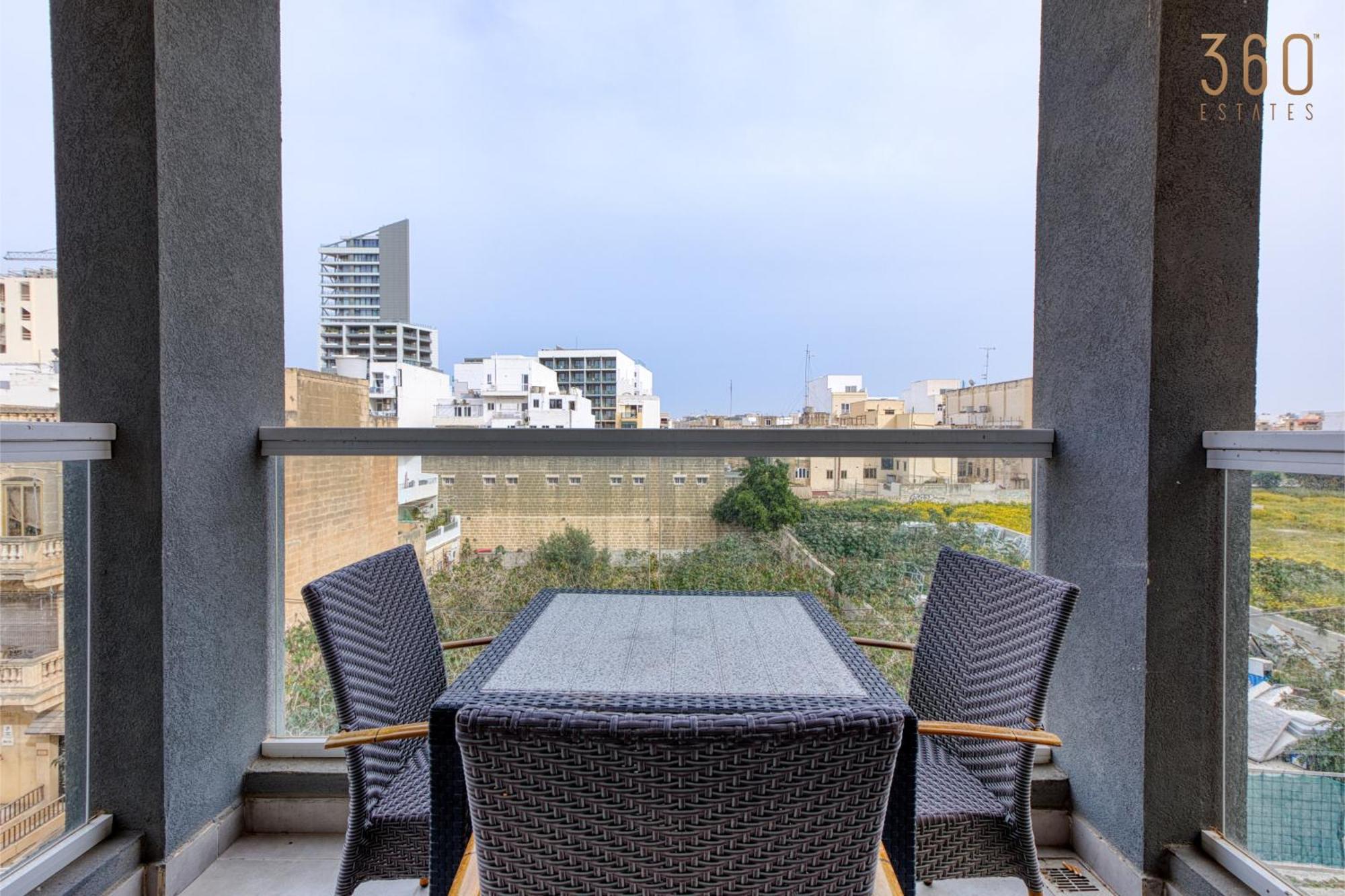 A Lovely 3 Bedroom, 3 Baths Home In The Centre Of Gzira By 360 Estates Dış mekan fotoğraf